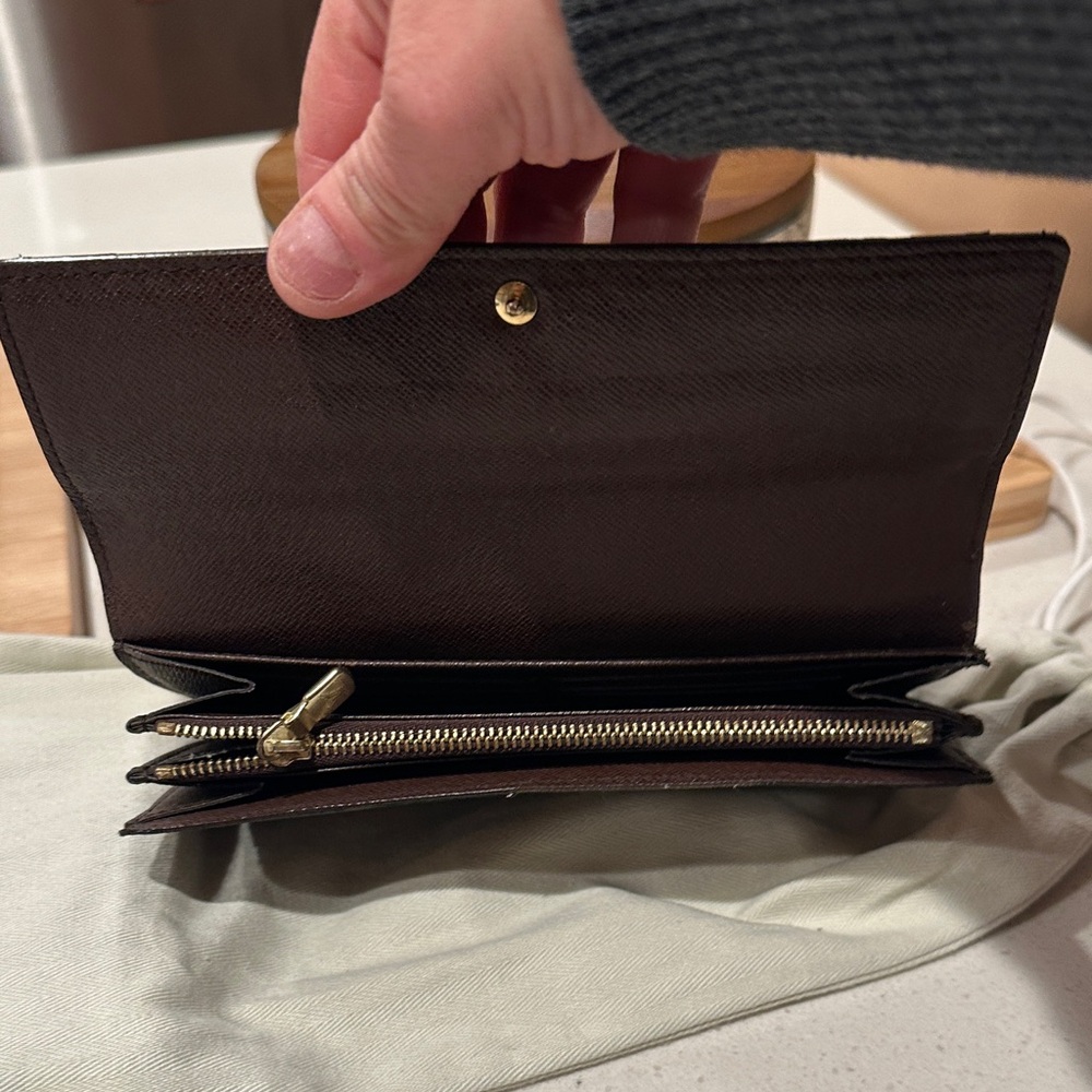 Checkered Brown Wallet - Picture 8 of 9